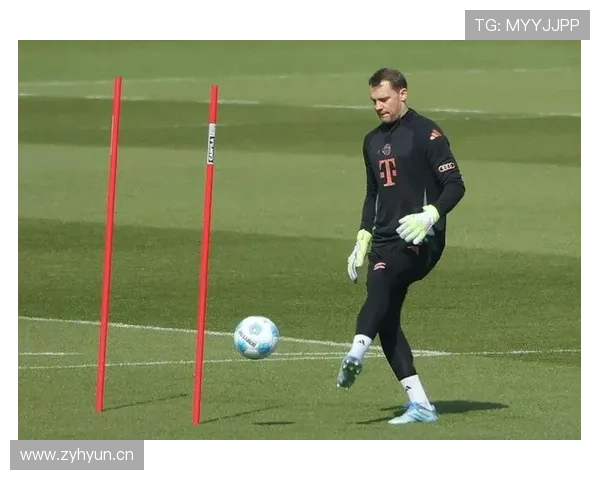 诺伊尔赛季后继续职业生涯可能性约50%